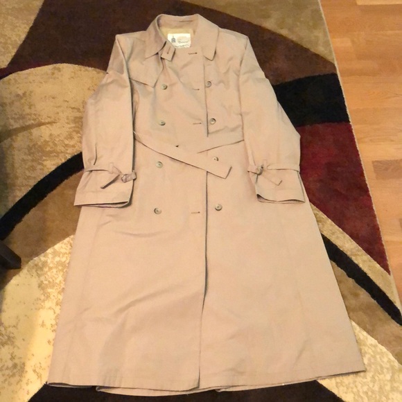 London fog trench coat - Picture 2 of 3